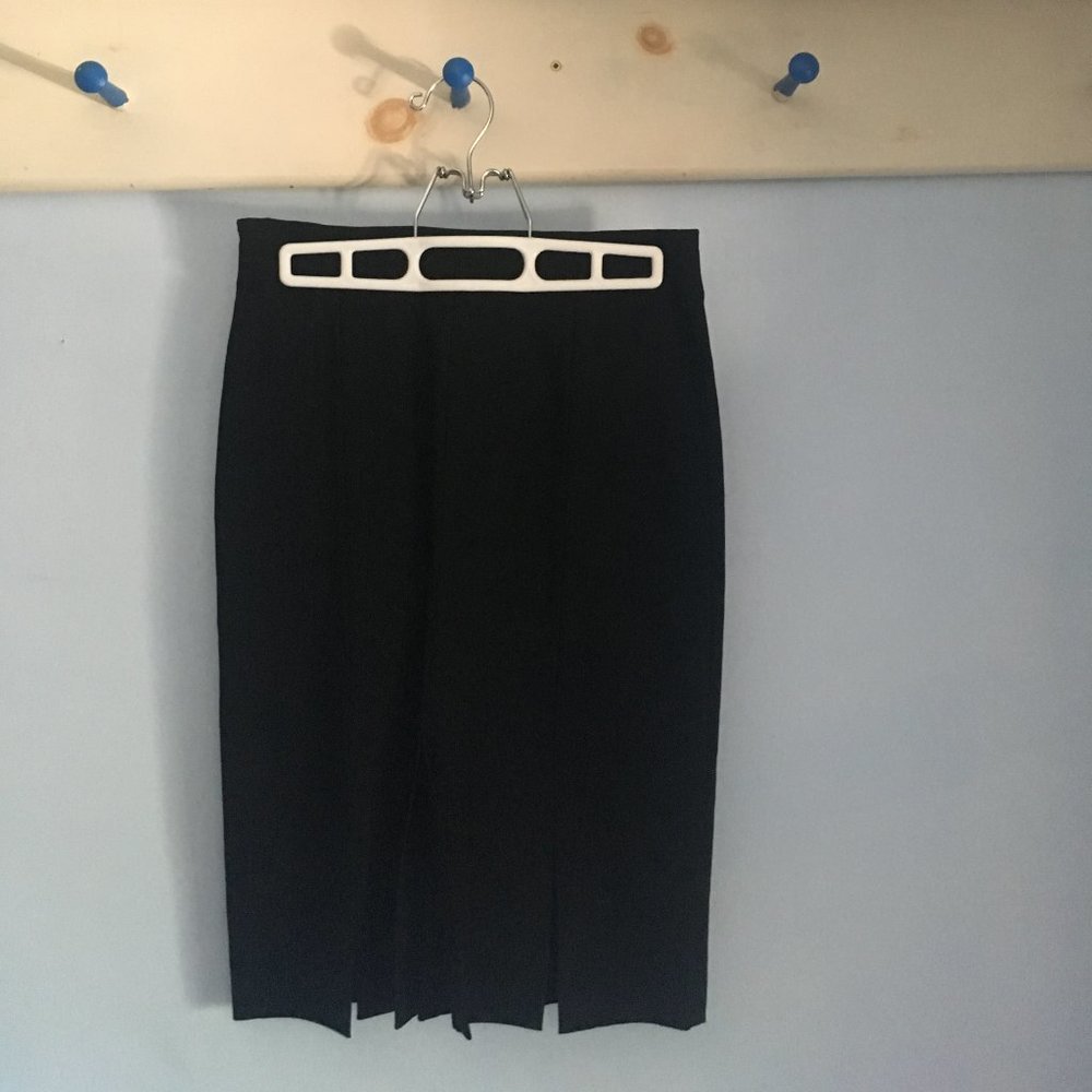 Stretchy black pencil skirt with front slits